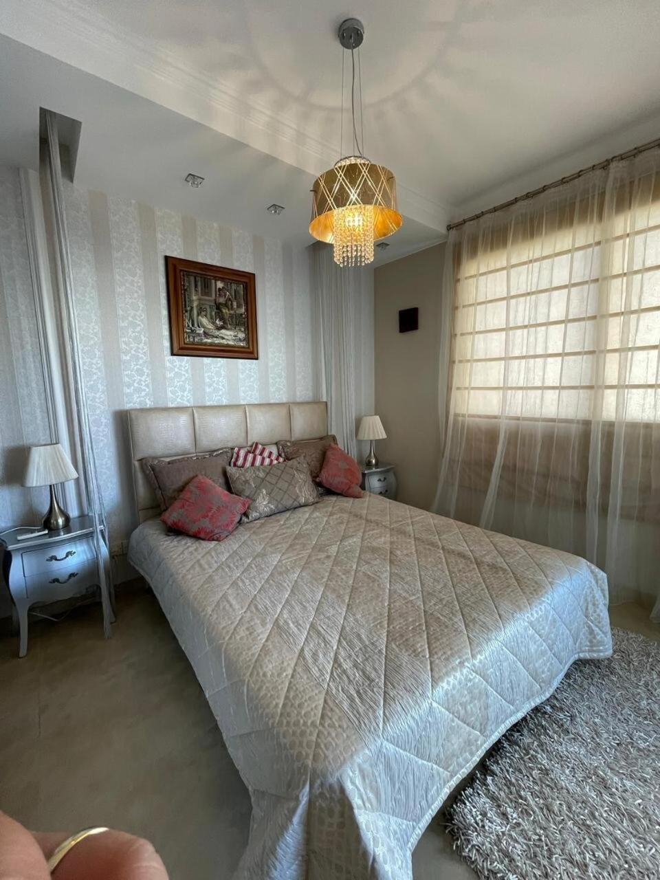 Danaos 2 Bedroom With Outdoor Pool